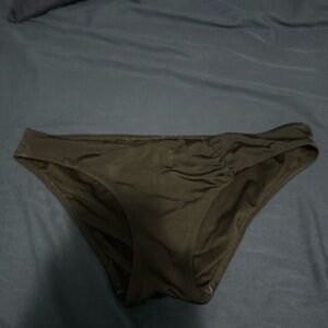 Very comfortable Victoria’s Secret little cute design on front size medium